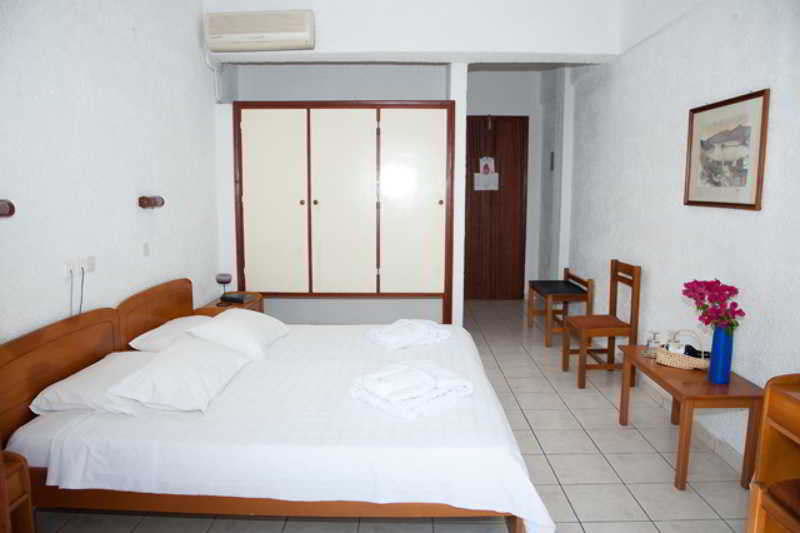 Golden Sun Hotel Grikos Bay  Exterior photo